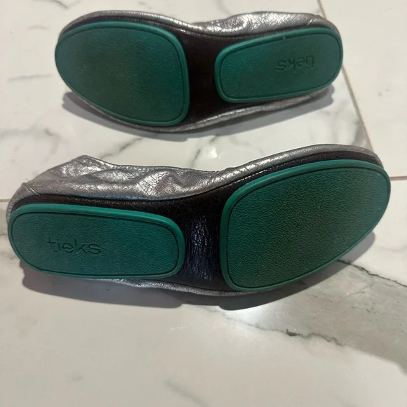 Silver Screen size 7 Tieks - Picture 4 of 4